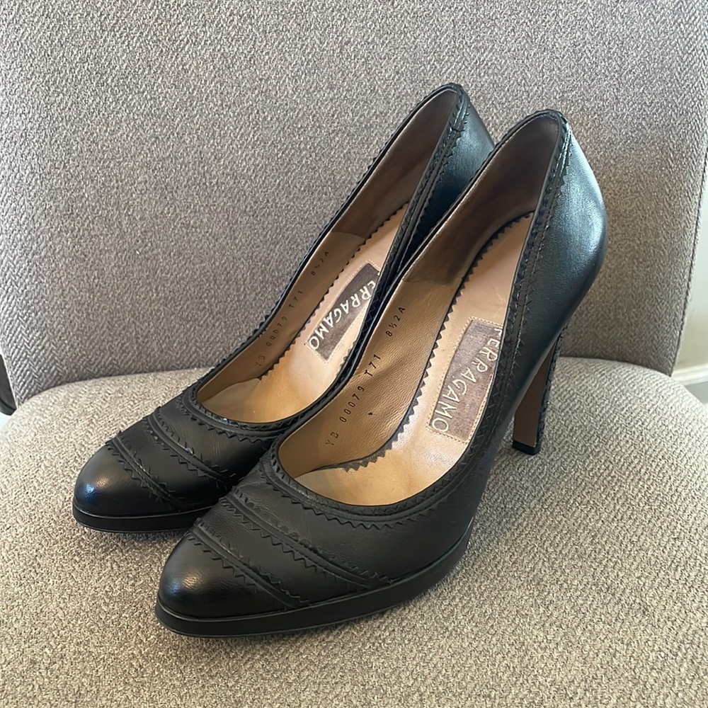 Salvatore Ferragamo leather black heels